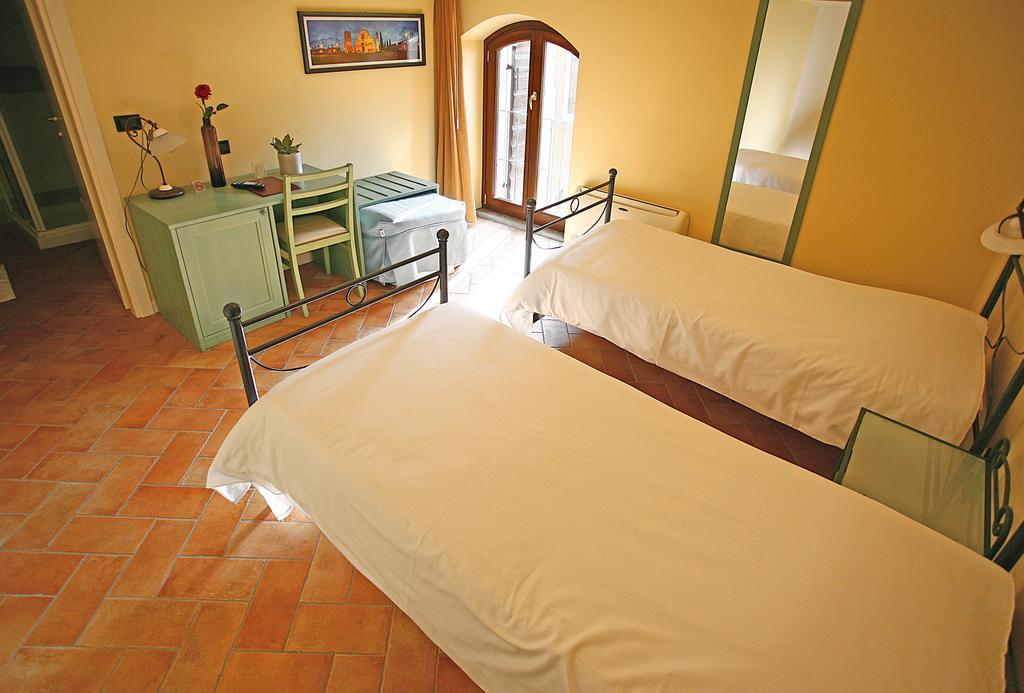 Hotel Antichi Cortili Dossobuono Εξωτερικό φωτογραφία
